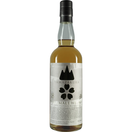 Yamazakura 18 Years Pure Malt Bottle 01